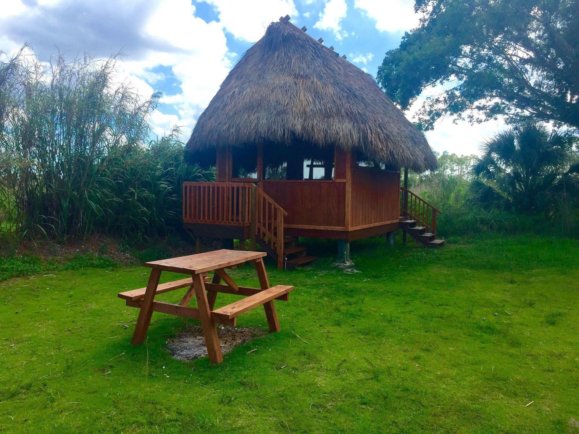 Everglades Chickee Cottage & Bungalow - Ochopee Екстериор снимка